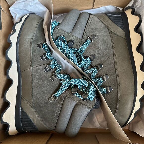 Sorel Kinetic Conquest Alpine Tundra sz 7.5 boots - Picture 2 of 13